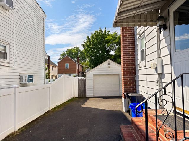 78 Gates Avenue, Valley Stream, NY 11580