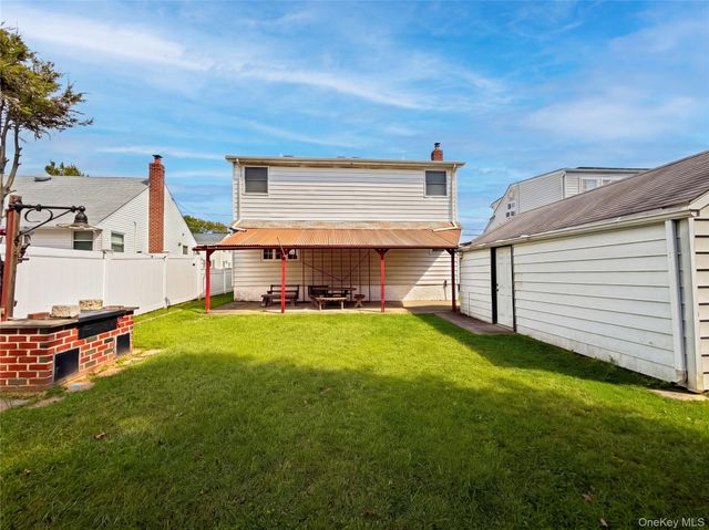 78 Gates Avenue, Valley Stream, NY 11580