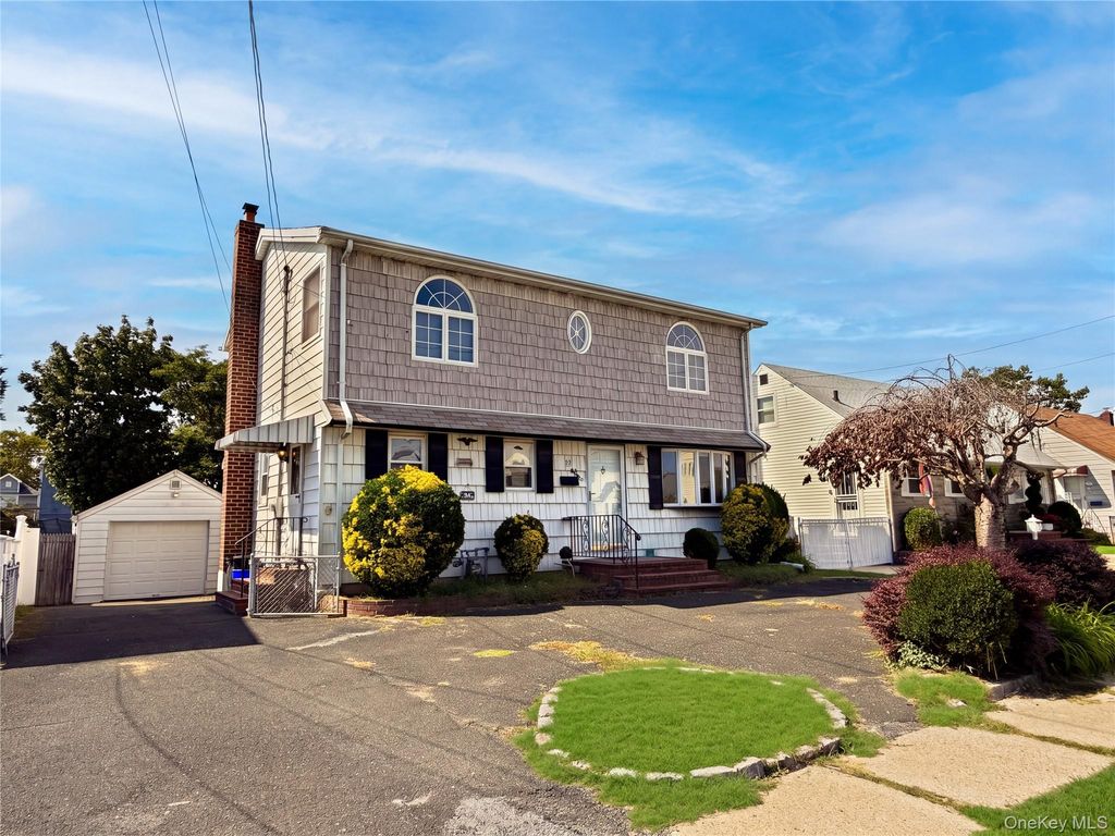 78 Gates Avenue, Valley Stream, NY 11580 — photo 3