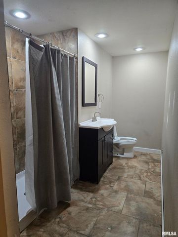 70 BANYAN Drive, Canton, IL 61520