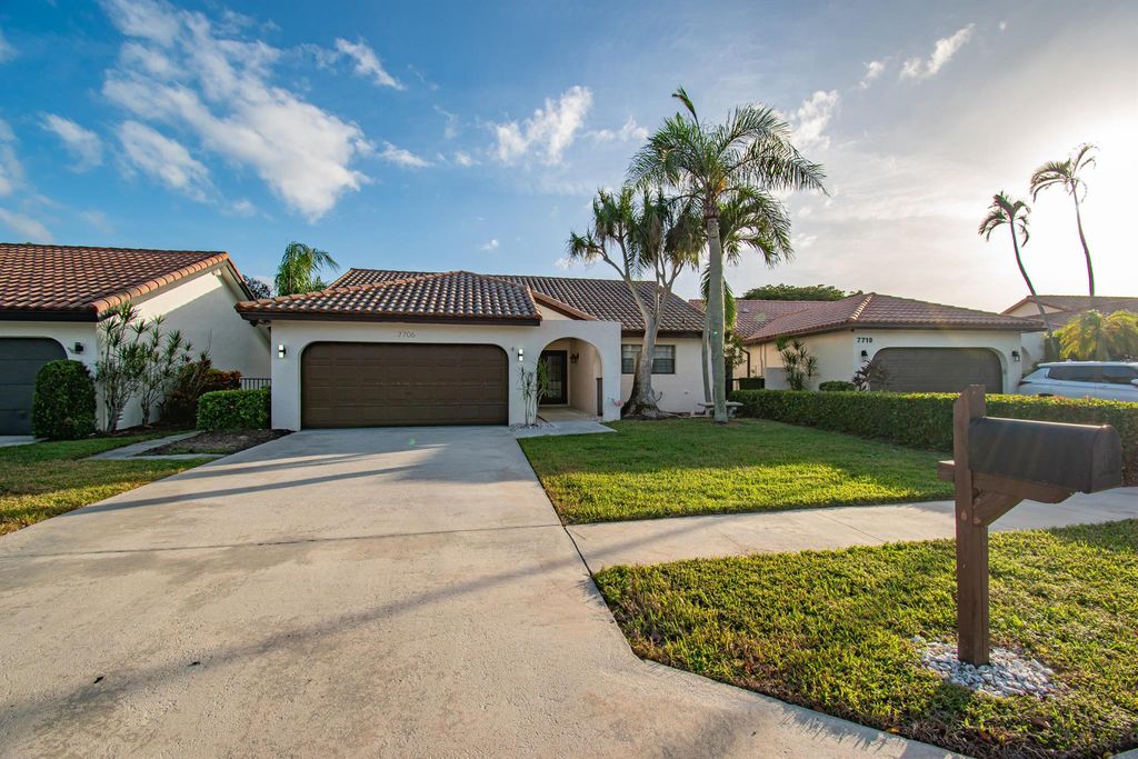 7706 Solimar Circle, Boca Raton, FL 33433