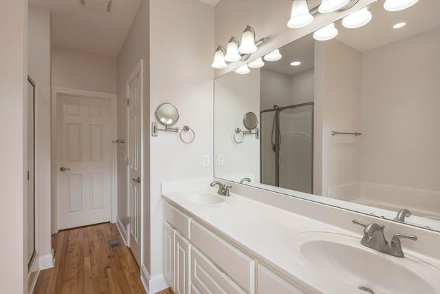 8233 Double Eagle Court, Ooltewah, TN 37363