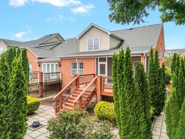8233 Double Eagle Court, Ooltewah, TN 37363