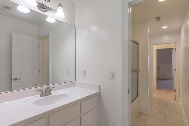 8233 Double Eagle Court, Ooltewah, TN 37363