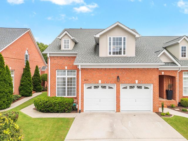 8233 Double Eagle Court, Ooltewah, TN 37363
