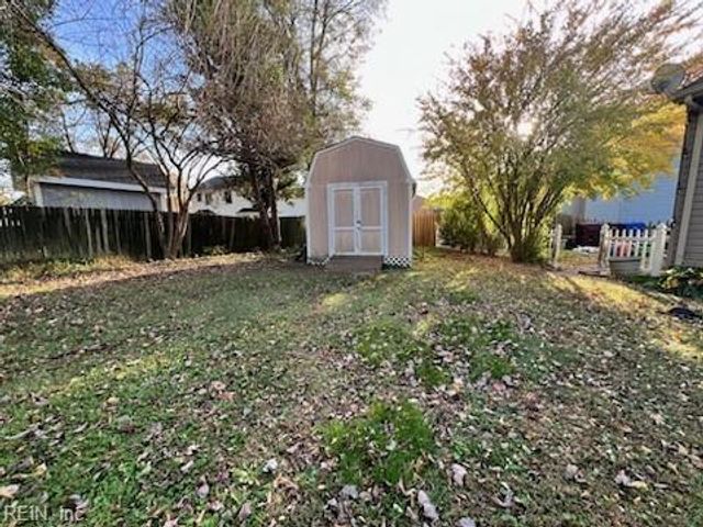 2305 Moors LNDG, Chesapeake, VA 23323