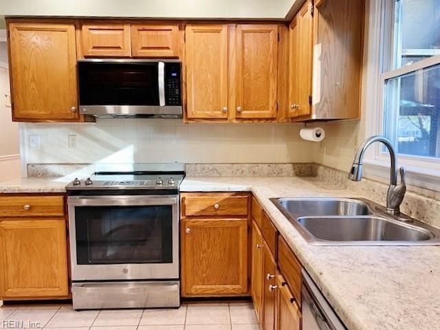 2305 Moors LNDG, Chesapeake, VA 23323