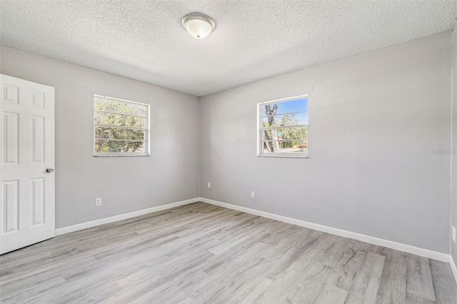 111 AMIGOS ROAD, Debary, FL 32713