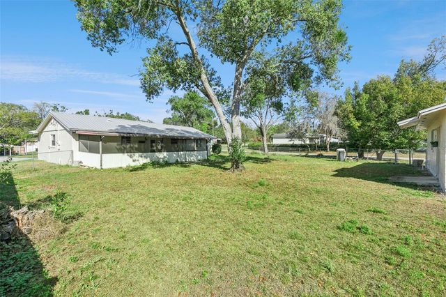 111 AMIGOS ROAD, Debary, FL 32713