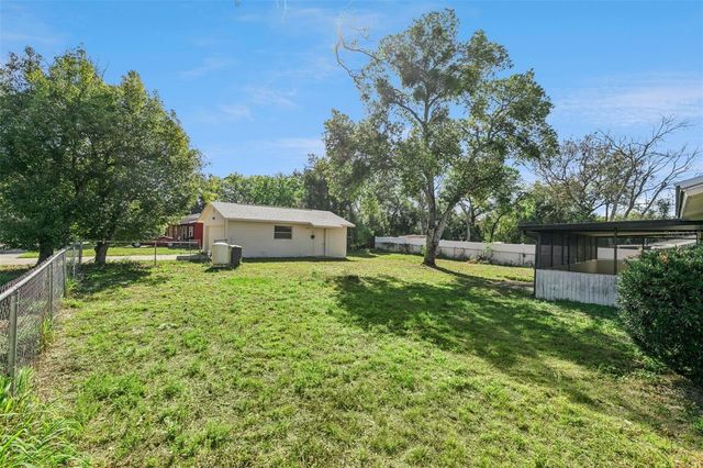 111 AMIGOS ROAD, Debary, FL 32713