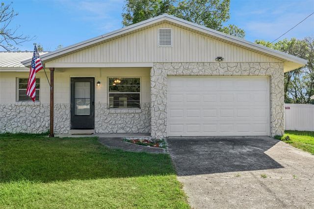 111 AMIGOS ROAD, Debary, FL 32713
