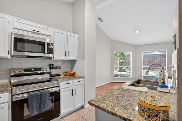 30 Camberwell Court, The Woodlands, TX 77380