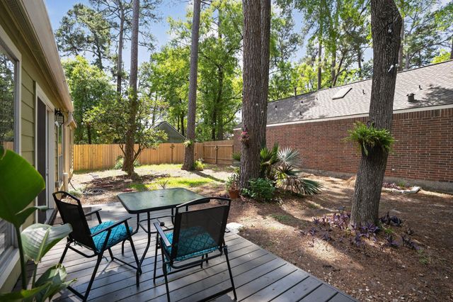 30 Camberwell Court, The Woodlands, TX 77380