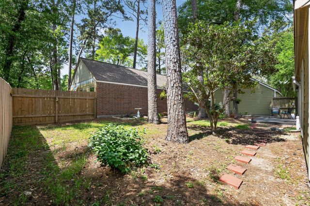 30 Camberwell Court, The Woodlands, TX 77380