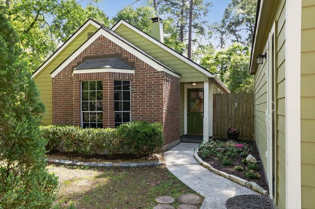 30 Camberwell Court, The Woodlands, TX 77380