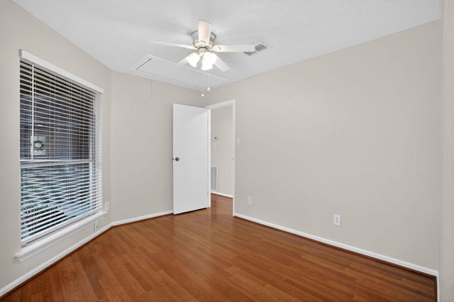 30 Camberwell Court, The Woodlands, TX 77380