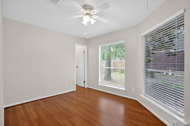 30 Camberwell Court, The Woodlands, TX 77380