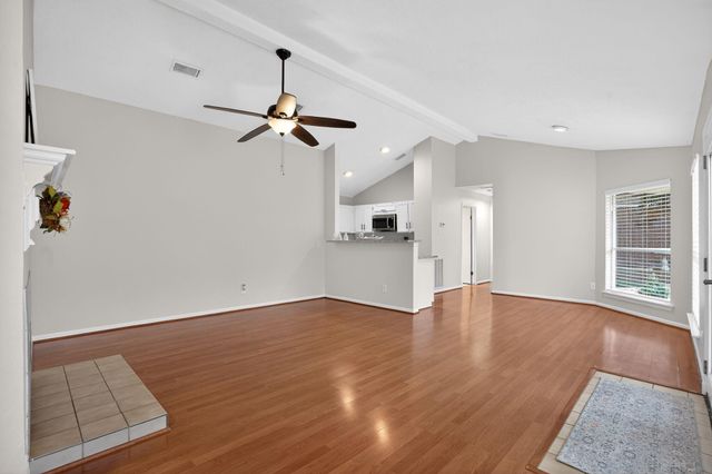 30 Camberwell Court, The Woodlands, TX 77380