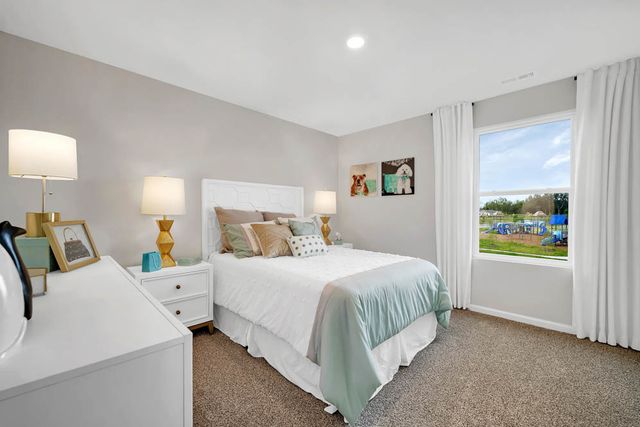 402 Arbor Ridge Court, Hampshire, IL 60140