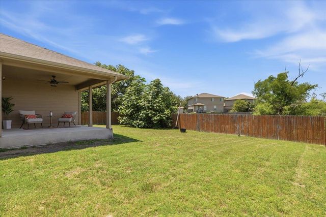 300 Nueces River TRL, Hutto, TX 78634