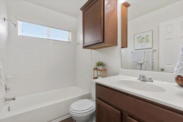 300 Nueces River TRL, Hutto, TX 78634