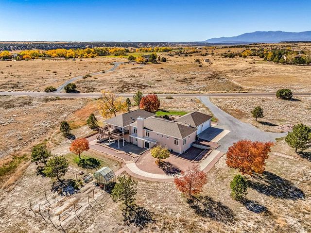 5741 St Charles River Dr, Pueblo, CO 81004