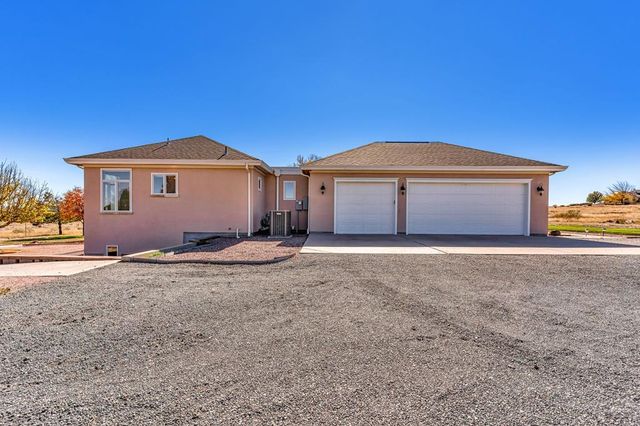5741 St Charles River Dr, Pueblo, CO 81004