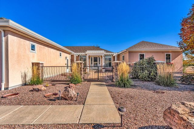 5741 St Charles River Dr, Pueblo, CO 81004