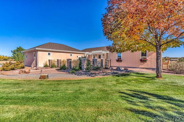 5741 St Charles River Dr, Pueblo, CO 81004