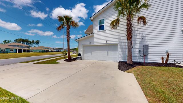 1270 Windswept Oak Lane, Beaufort, SC 29902