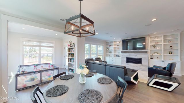 1270 Windswept Oak Lane, Beaufort, SC 29902