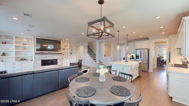 1270 Windswept Oak Lane, Beaufort, SC 29902