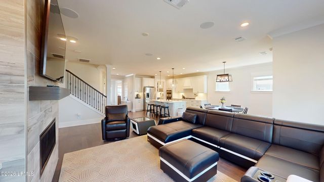 1270 Windswept Oak Lane, Beaufort, SC 29902
