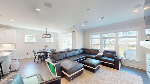 1270 Windswept Oak Lane, Beaufort, SC 29902