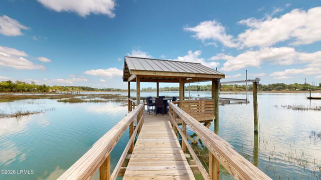 1270 Windswept Oak Lane, Beaufort, SC 29902