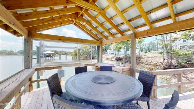 1270 Windswept Oak Lane, Beaufort, SC 29902