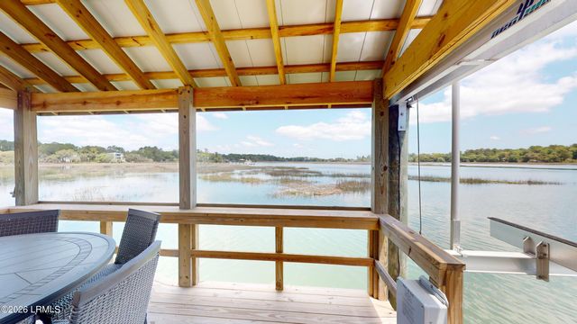 1270 Windswept Oak Lane, Beaufort, SC 29902