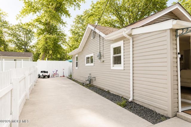 122 Garden Avenue, Browns Mills, NJ 08015