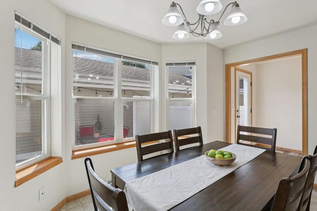 3744 Mammoth Trail, Madison, WI 53719