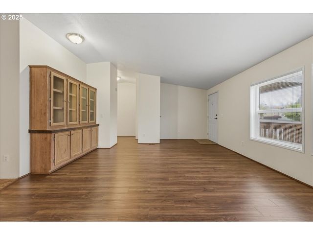 51540 Se WESTLAKE Dr 56, Scappoose, OR 97056