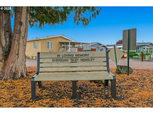 51540 Se WESTLAKE Dr 56, Scappoose, OR 97056