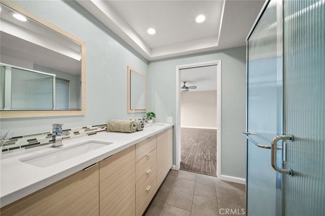 2343 Miramonte Circle W D, Palm Springs, CA 92264