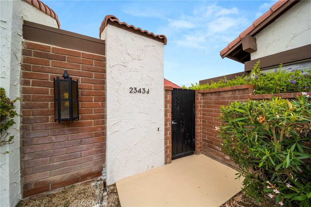 2343 Miramonte Circle W D, Palm Springs, CA 92264