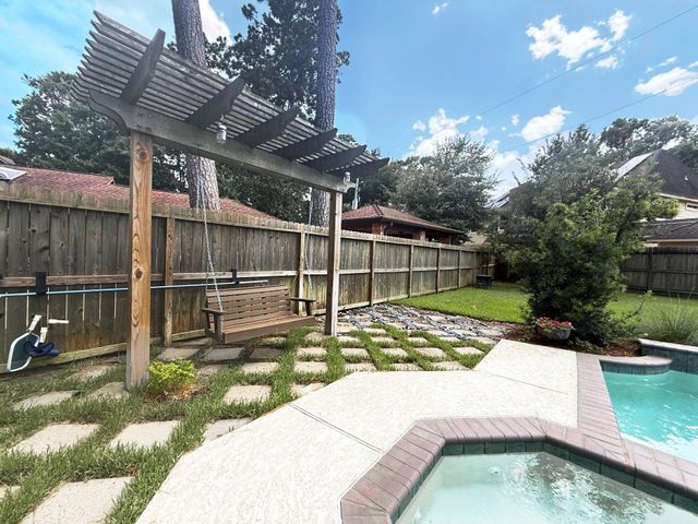 8018 Northbridge Drive, Spring, TX 77379