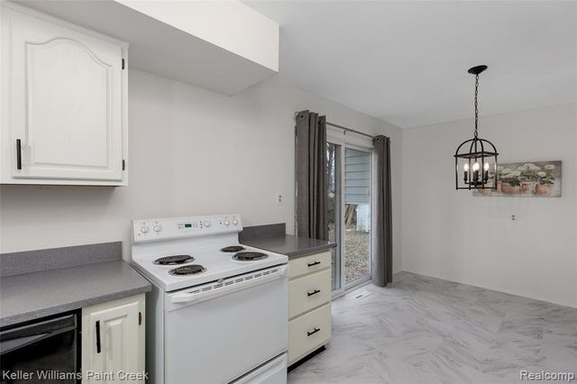 2551 Crofthill Drive, Auburn Hills, MI 48326