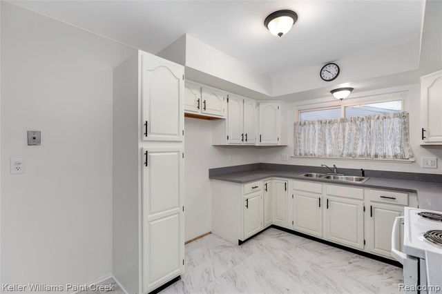 2551 Crofthill Drive, Auburn Hills, MI 48326