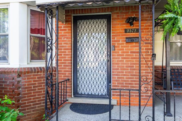 9572 Beaverland, Detroit, MI 48239