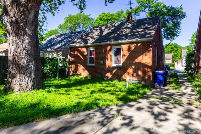 9572 Beaverland, Detroit, MI 48239