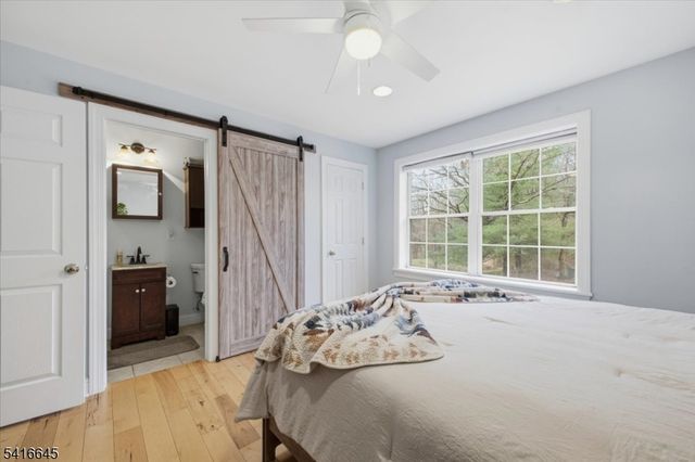 20 Summerfield Rd, White Twp., NJ 07823