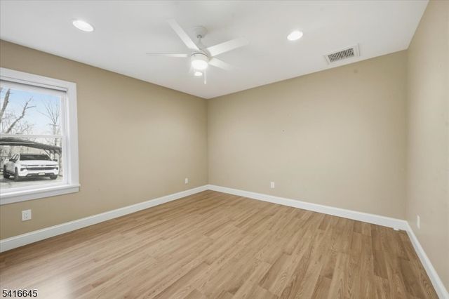 20 Summerfield Rd, White Twp., NJ 07823